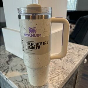 Stanley Cream Speckled 30oz BRAND NEW WITH TAGS